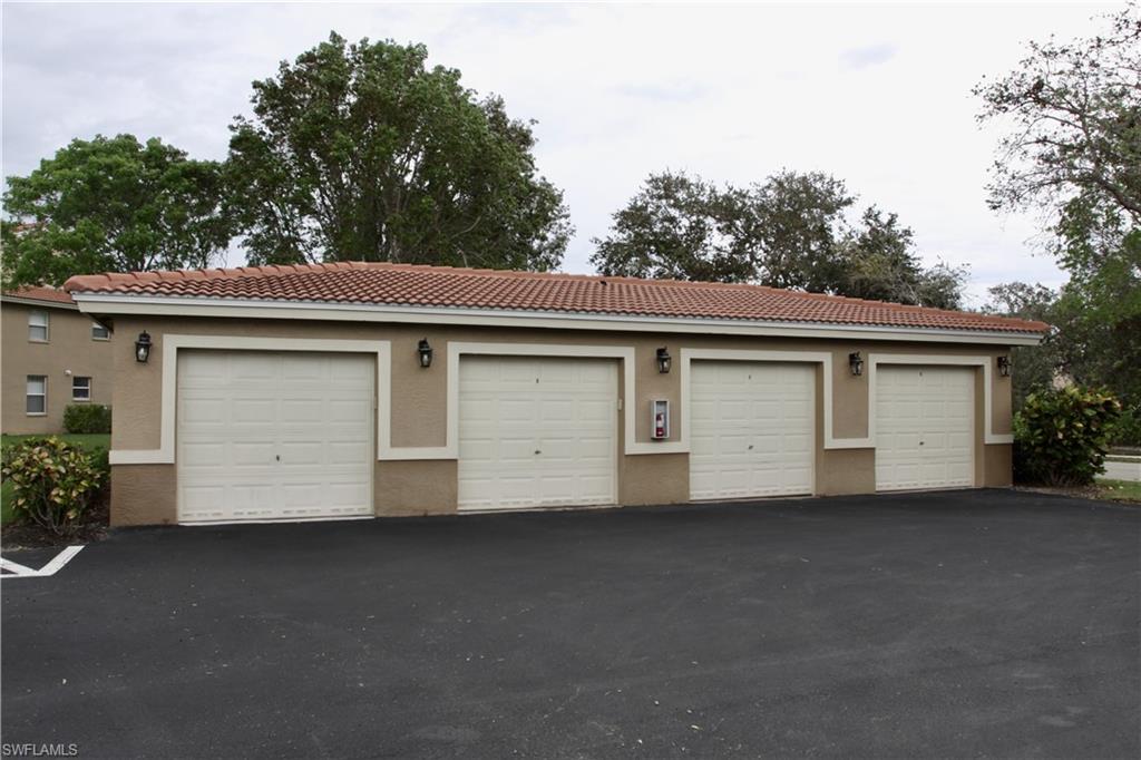 6920 Huntington Lakes Cir 103 Property Photo 15
