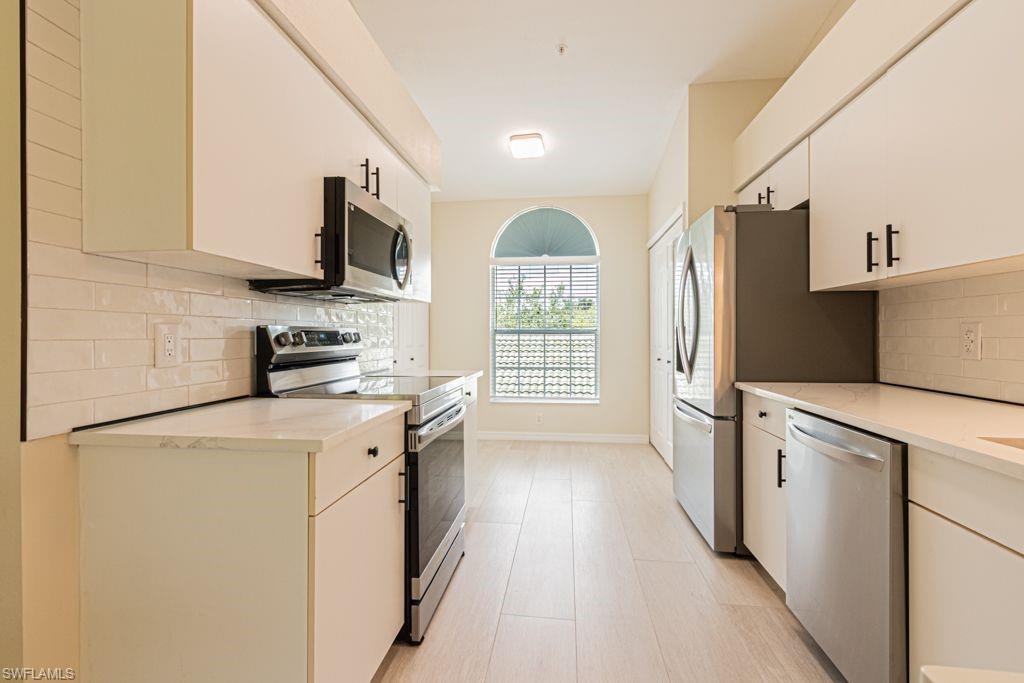 4985 Sandra Bay Dr 201 Property Photo 8