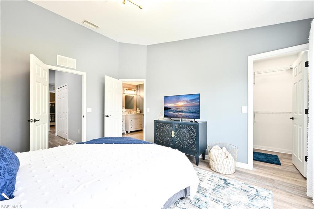 981 Hampton Cir 119 Property Photo 14