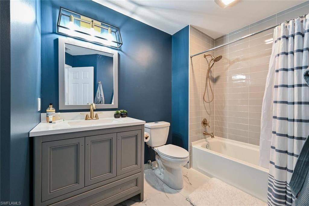 981 Hampton Cir 119 Property Photo 19