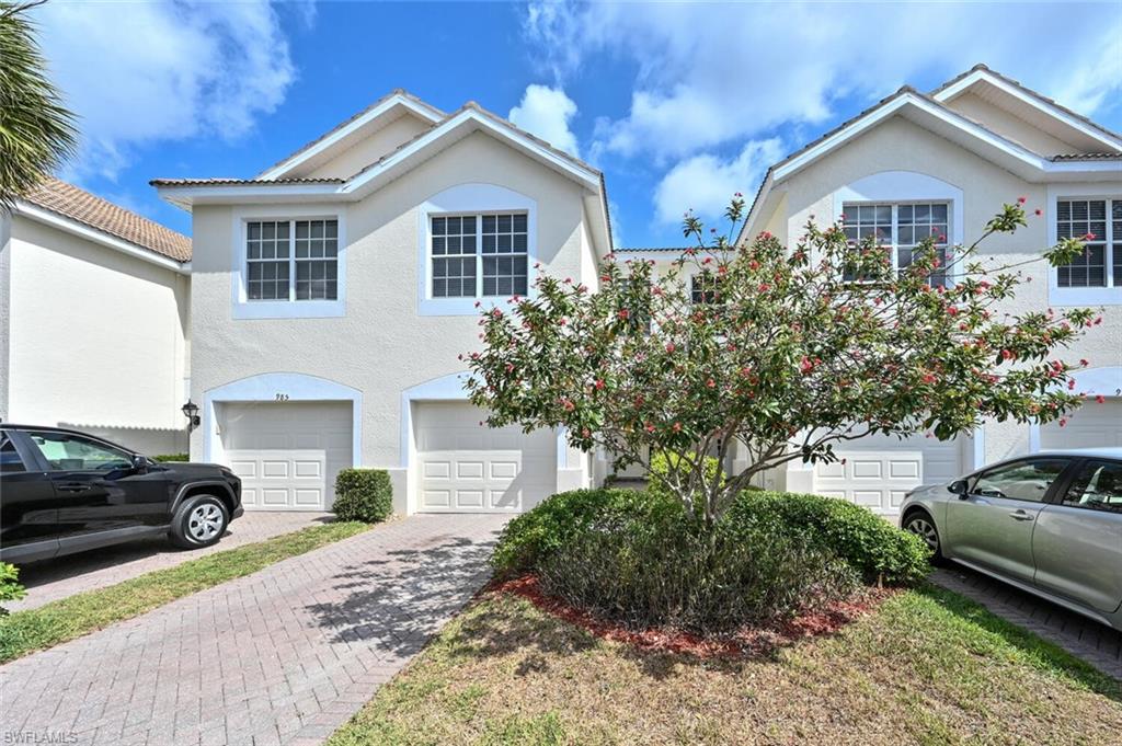 981 Hampton Cir 119 Property Photo 27