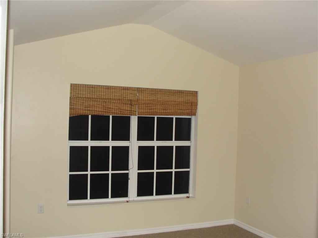 1295 Henley St 1204 Property Photo 6