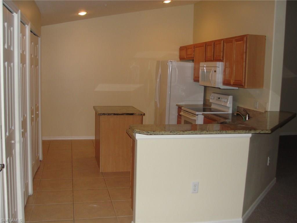 1295 Henley St 1204 Property Photo 14