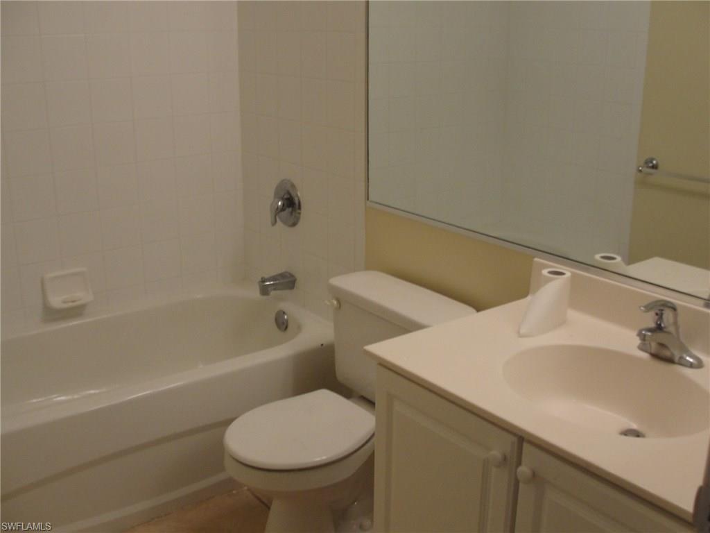 1295 Henley St 1204 Property Photo 16