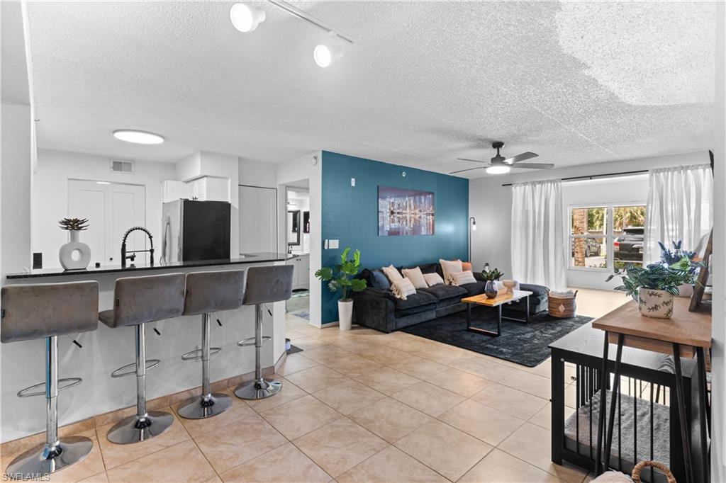 8225 Ibis Club Dr 204 Property Photo 2
