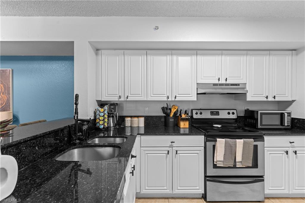 8225 Ibis Club Dr 204 Property Photo 10