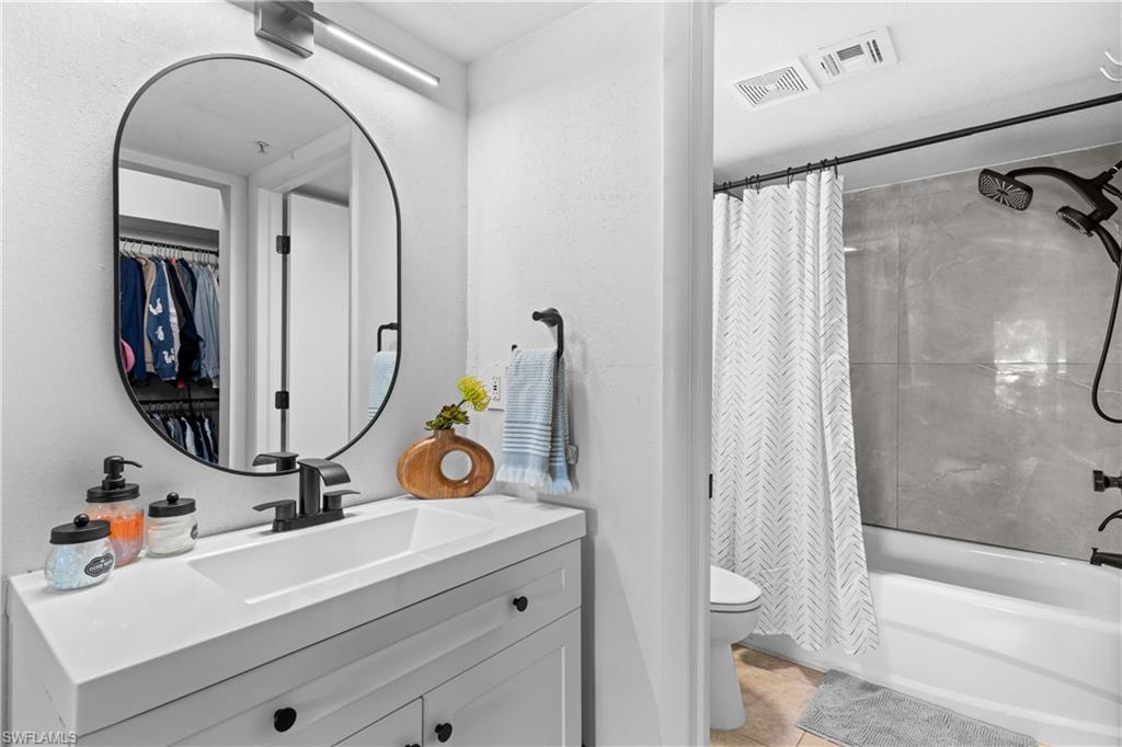 8225 Ibis Club Dr 204 Property Photo 24