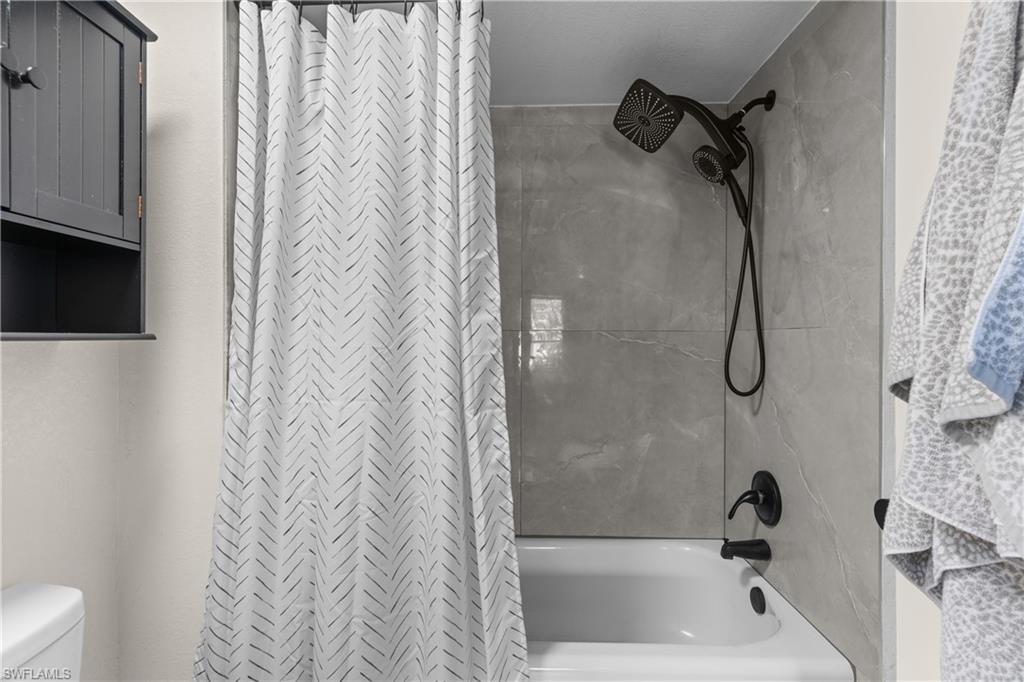 8225 Ibis Club Dr 204 Property Photo 26