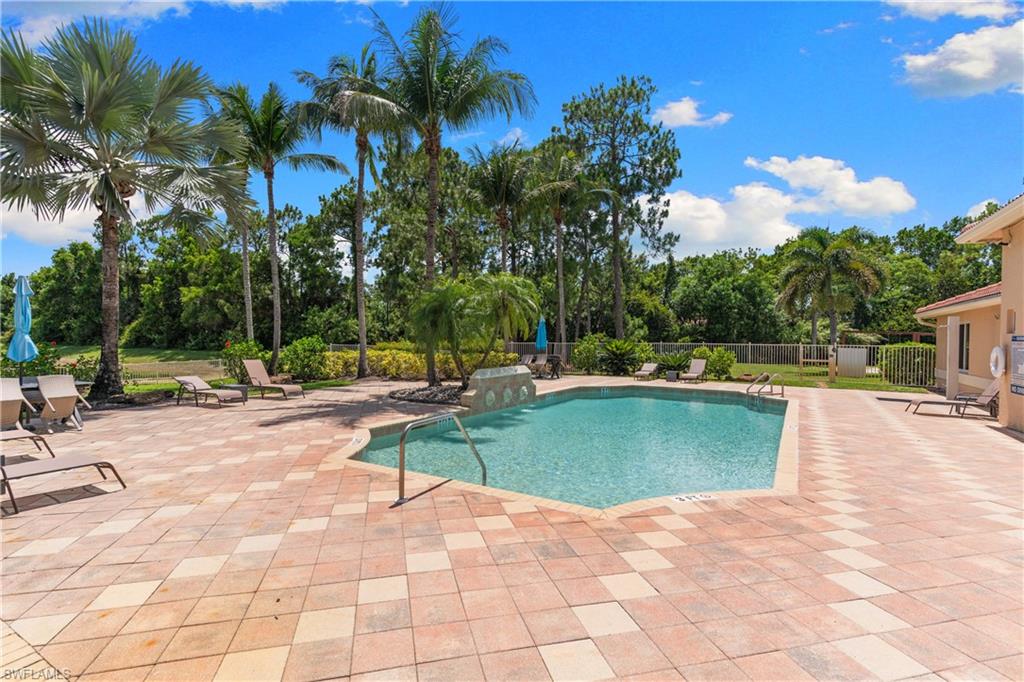 8225 Ibis Club Dr 204 Property Photo 31