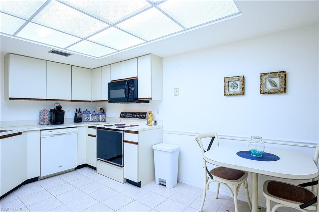 565 Beachwalk Cir T104 Property Photo 11