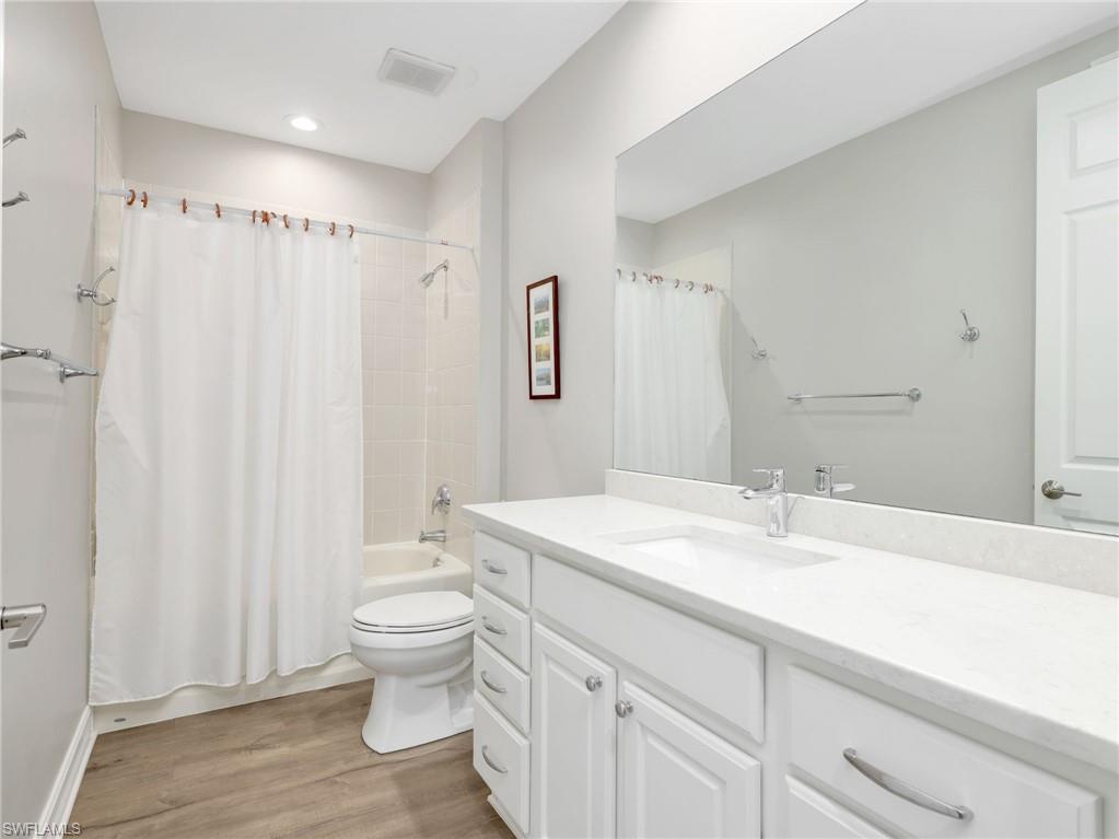 4758 Stratford Ct 1302 Property Photo 24