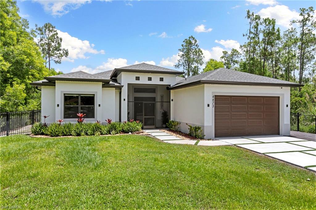 4473 Golden Gate Blvd E Property Photo 3