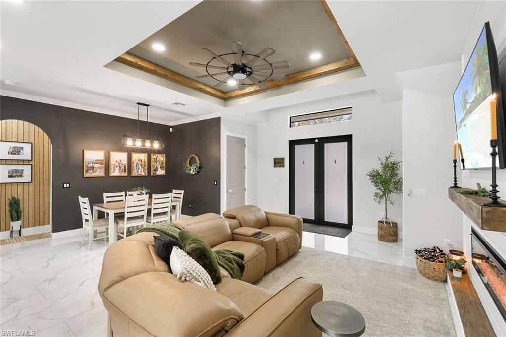 4473 Golden Gate Blvd E Property Photo 10