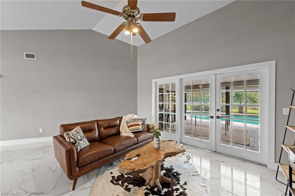 17209 Castleview Dr Property Photo 9