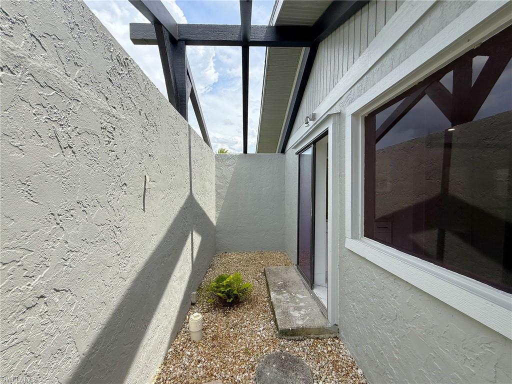 17209 Castleview Dr Property Photo 27