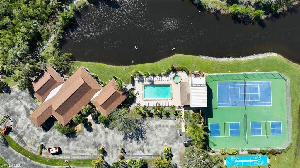 17656 Island Inlet Ct Property Photo 21