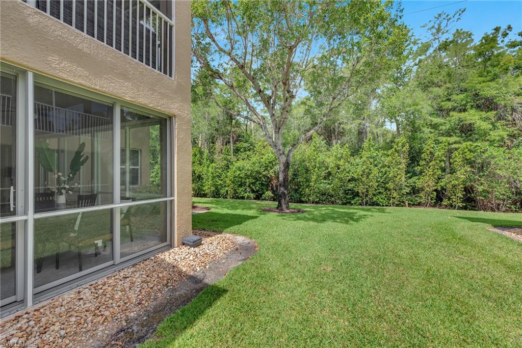 6735 Huntington Lakes Cir 102 Property Photo 16