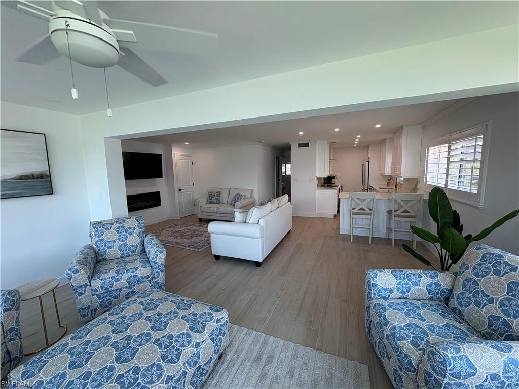 2100 Gulf Shore Blvd N 120 Property Photo 27