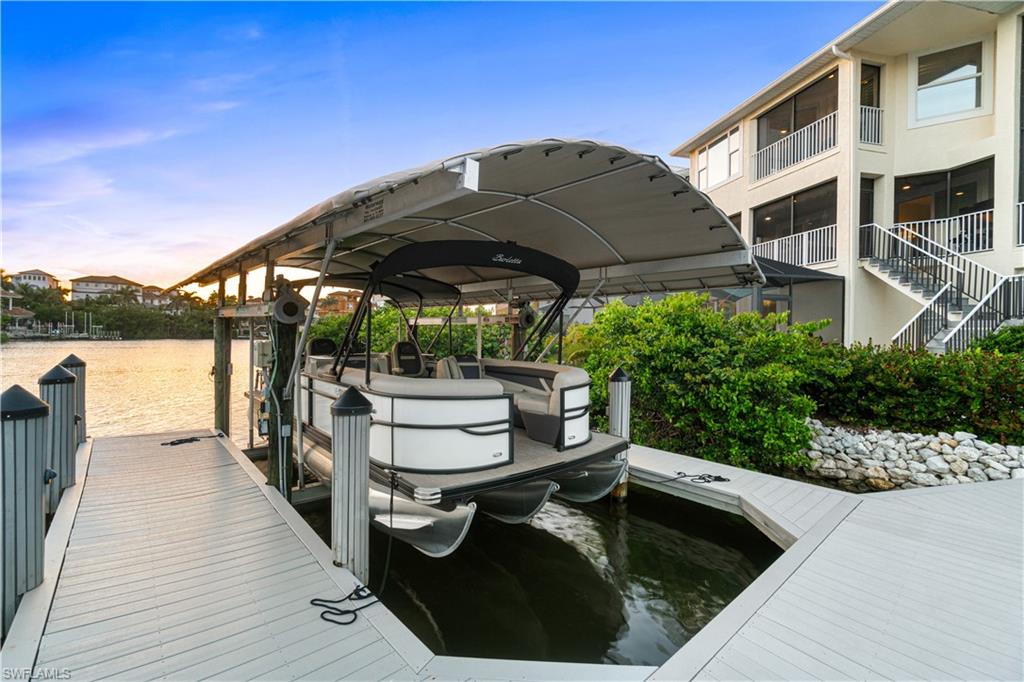 225 Bayfront Dr Property Photo 3