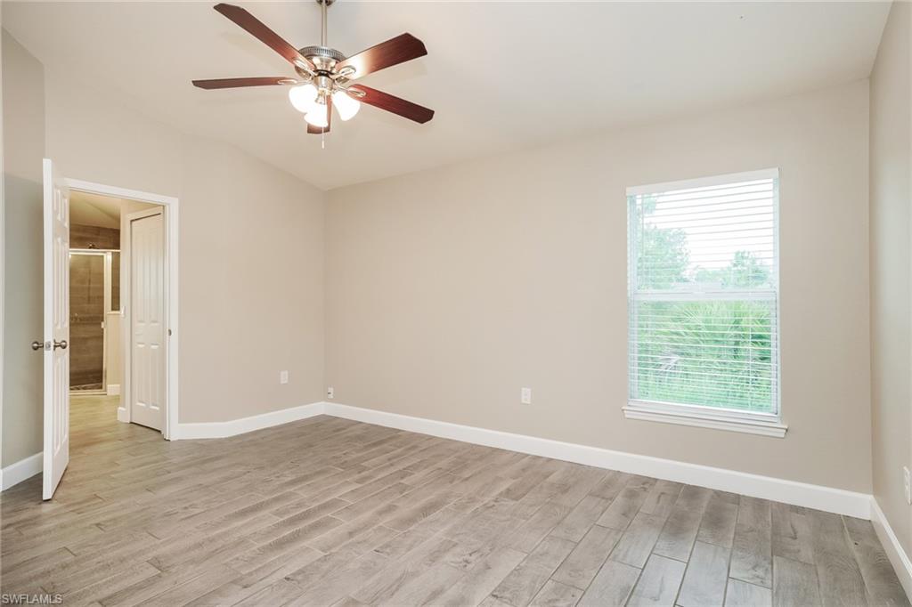 2712 18th St W Property Photo 9