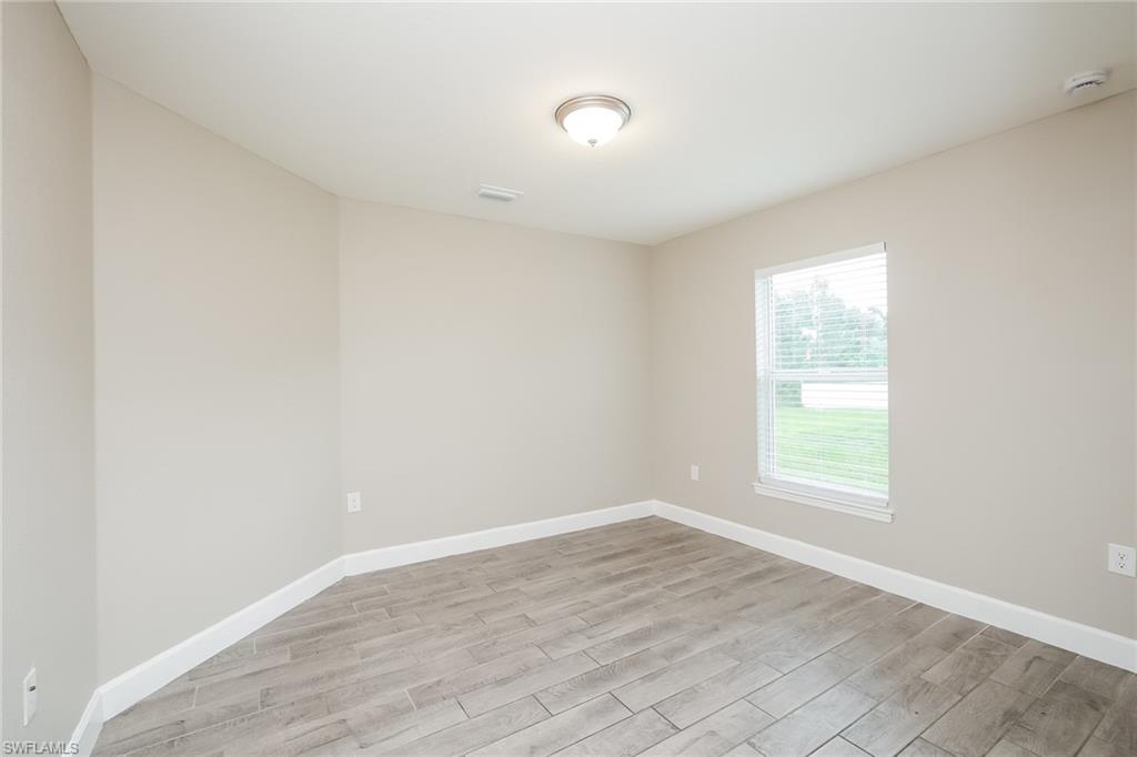 2712 18th St W Property Photo 12