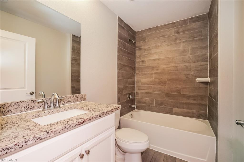 2712 18th St W Property Photo 15