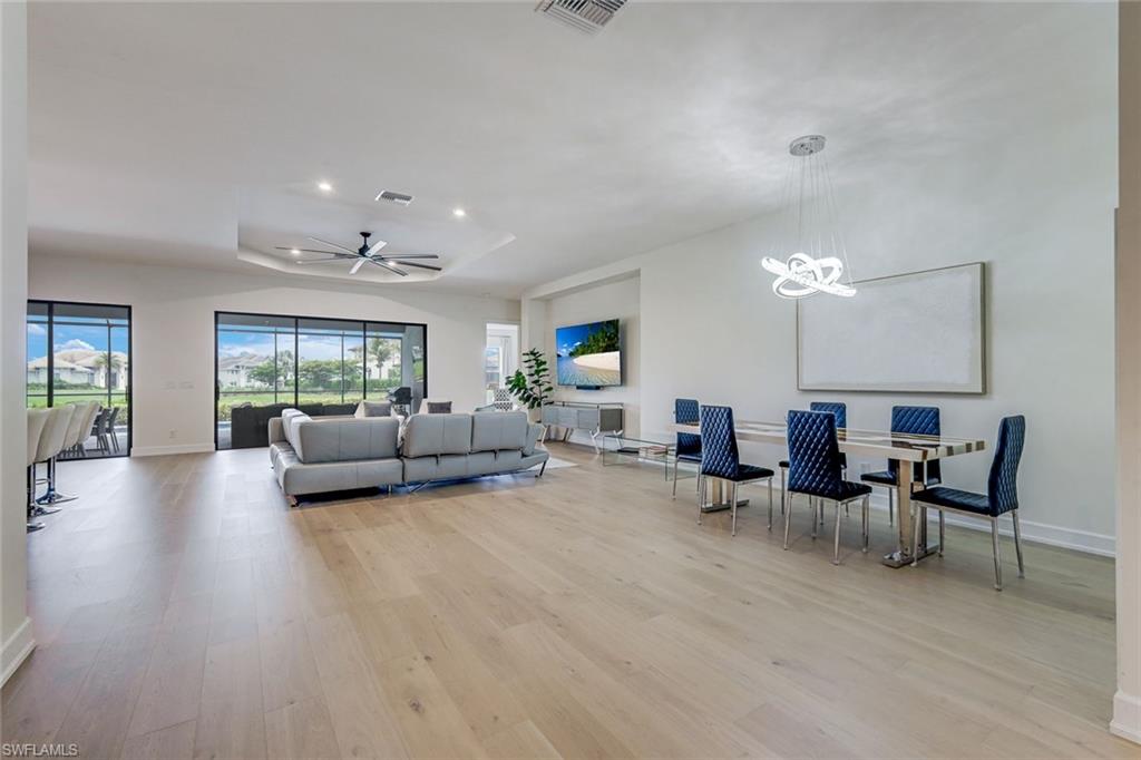 11110 Canal Grande Dr Property Photo 4