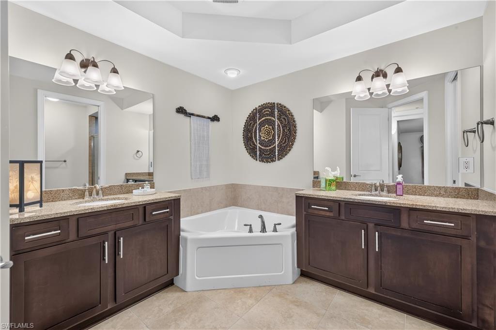 23161 Fashion Dr 7210 Property Photo 19