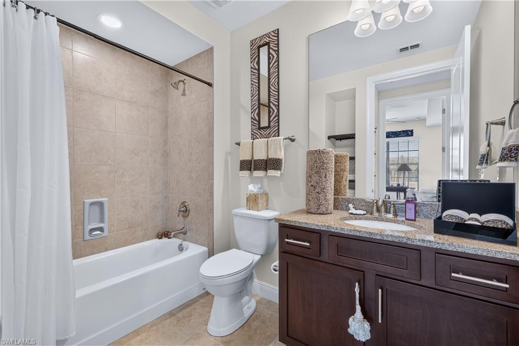 23161 Fashion Dr 7210 Property Photo 23