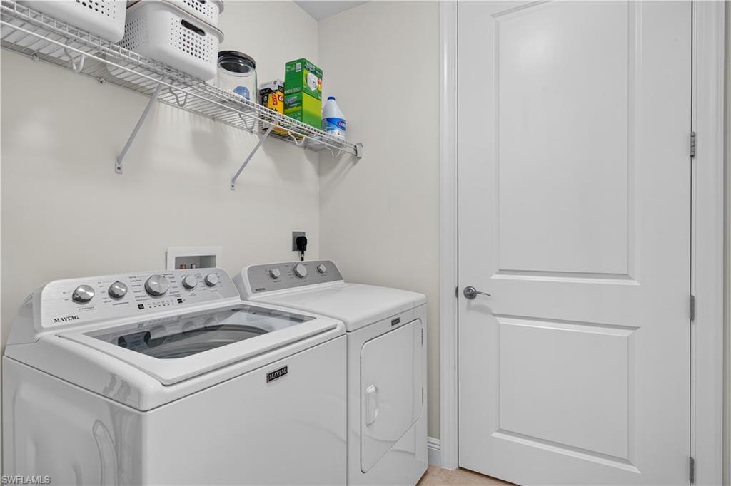 23161 Fashion Dr 7210 Property Photo 25