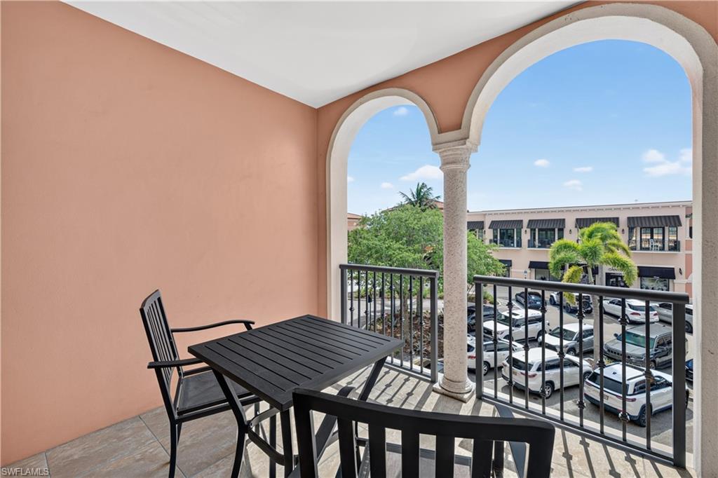 23161 Fashion Dr 7210 Property Photo 28