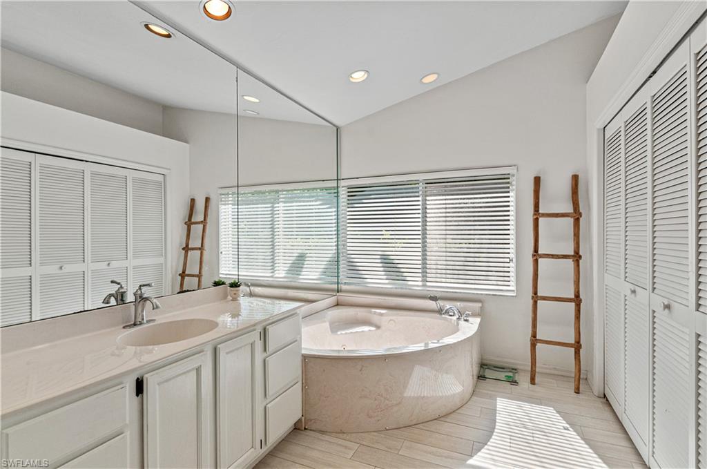 559 Henley Dr Property Photo 24