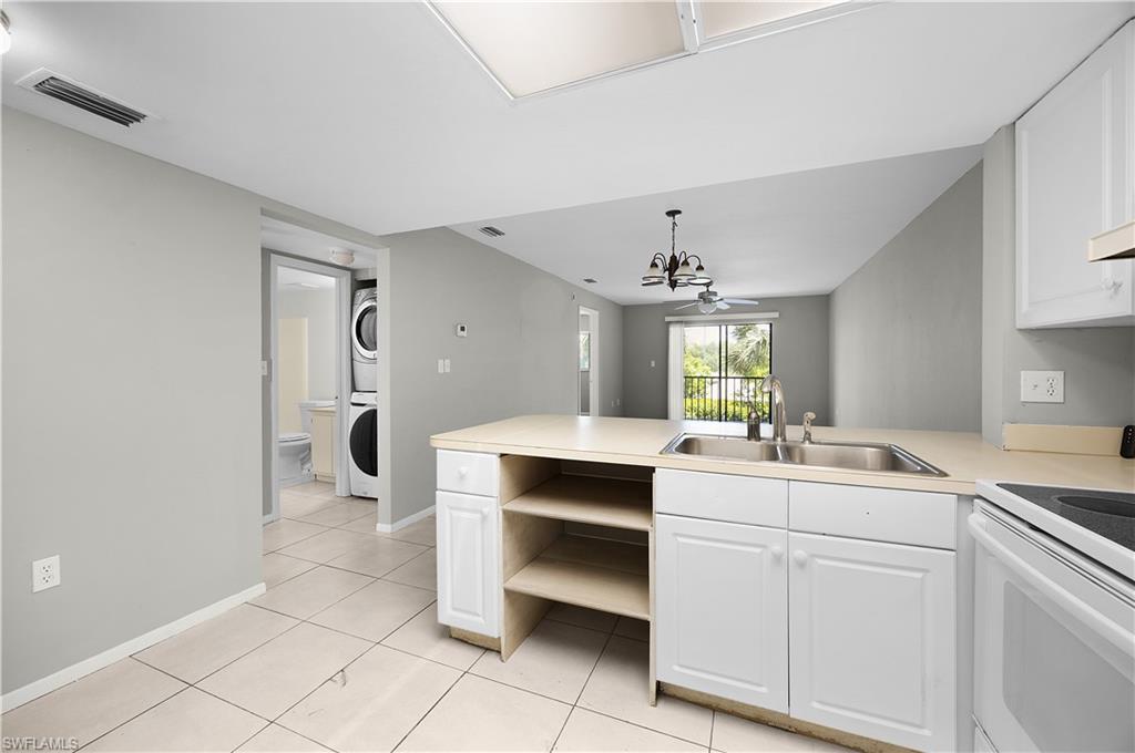 2700 Park Windsor Dr 714 Property Photo 4
