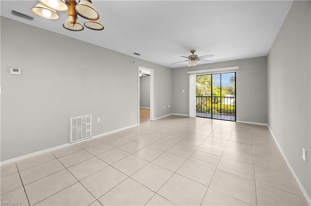 2700 Park Windsor Dr 714 Property Photo 5