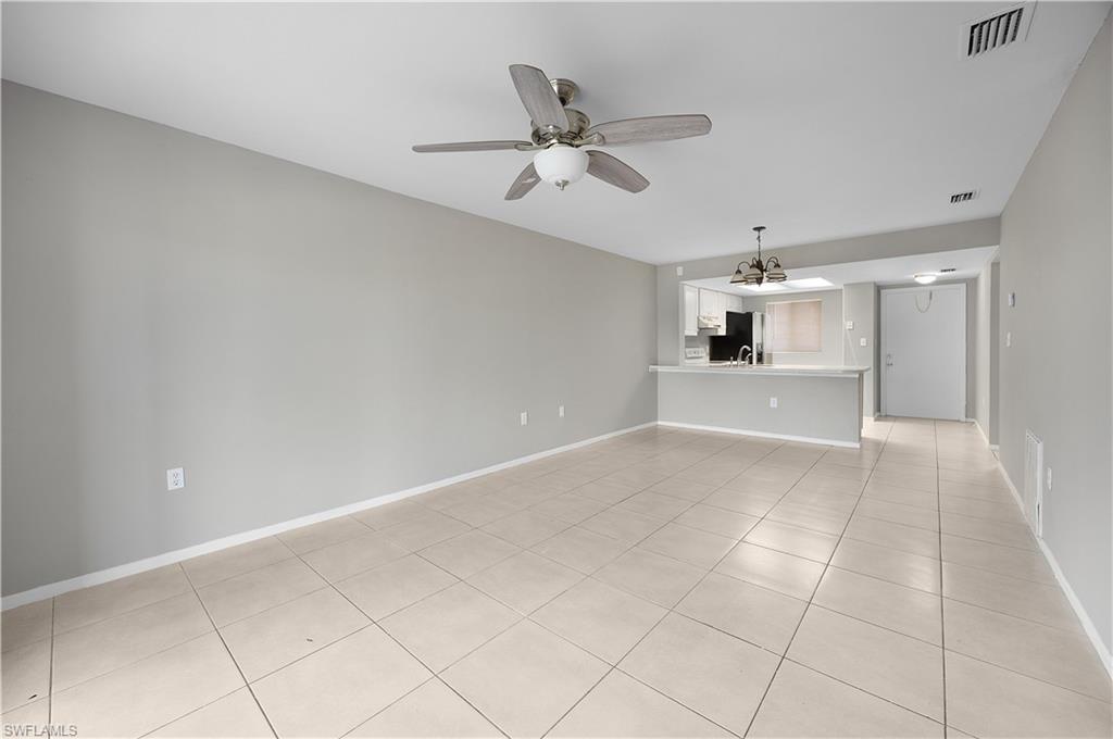 2700 Park Windsor Dr 714 Property Photo 7