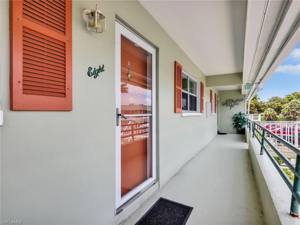 300 Valley Stream Dr 8a Property Photo 28