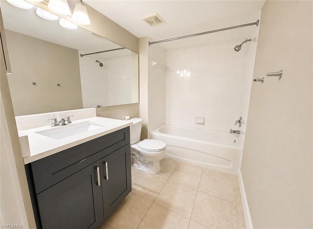 1205 Wildwood Lakes Blvd 203 Property Photo 6