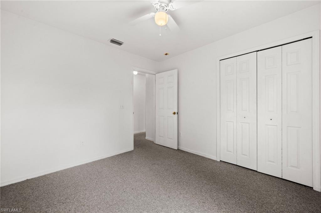 2440 31st Ave Ne Property Photo 15