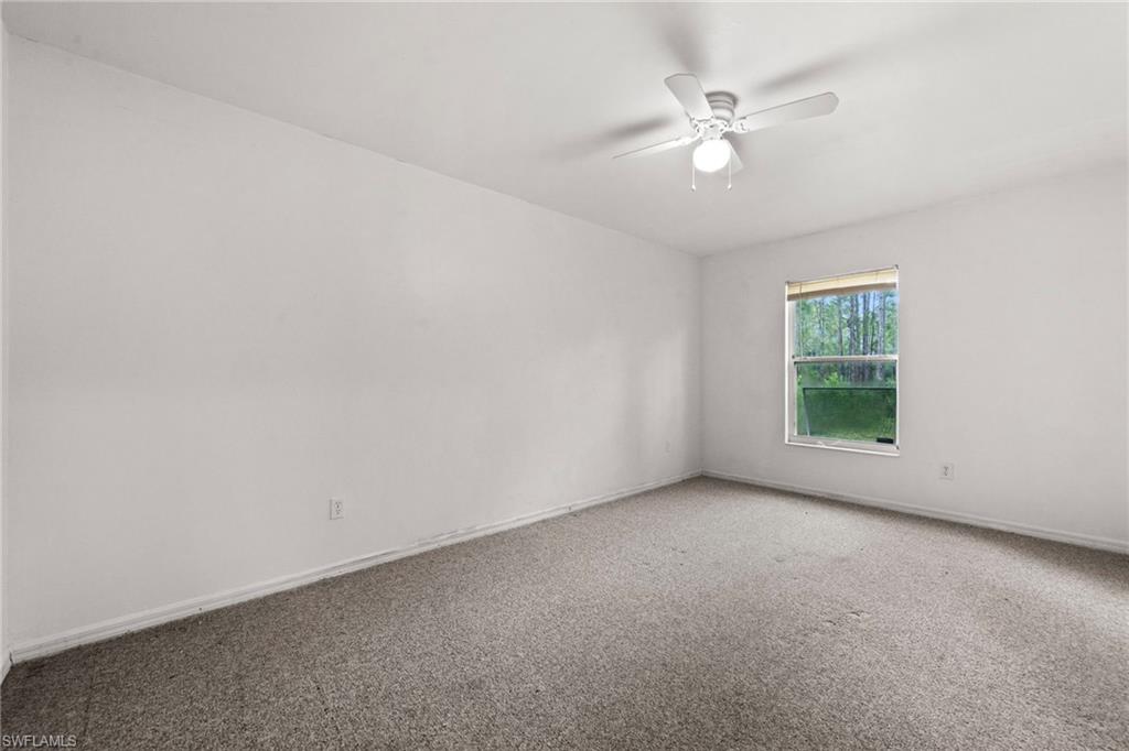 2440 31st Ave Ne Property Photo 16