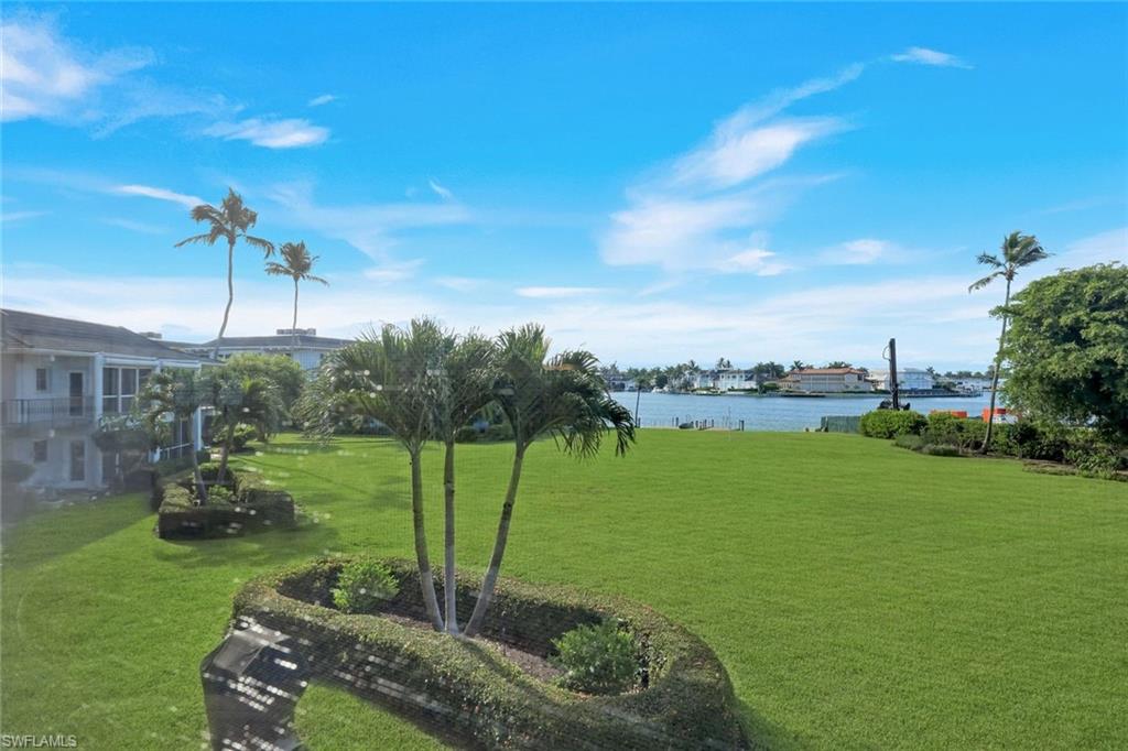 3400 Gulf Shore Blvd N B4 Property Photo 2