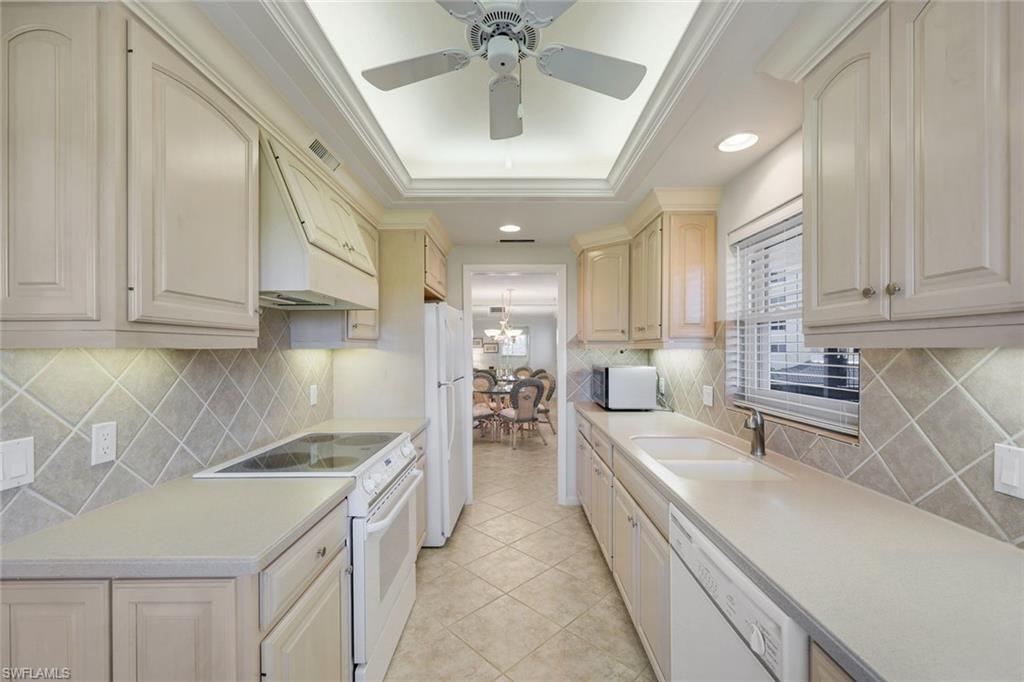 3400 Gulf Shore Blvd N B4 Property Photo 10