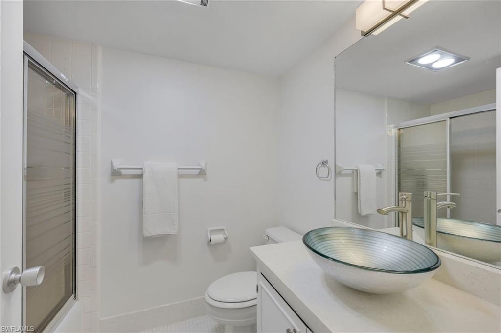 3400 Gulf Shore Blvd N B4 Property Photo 14
