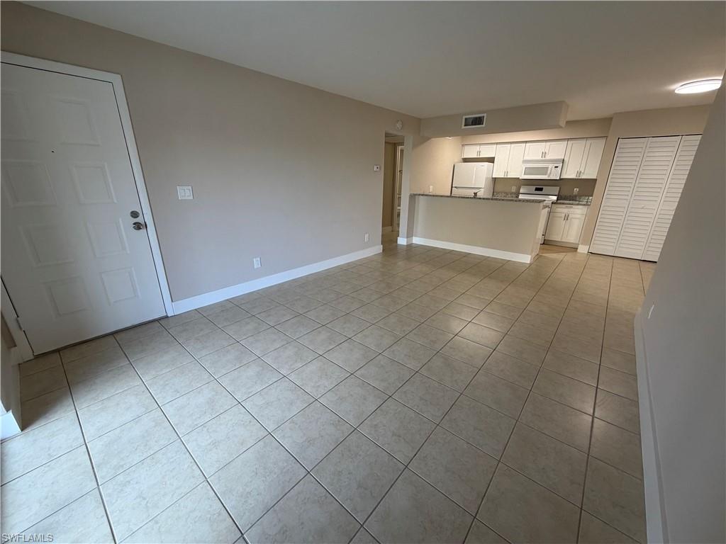 5317 Summerlin Rd 1702 Property Photo 3