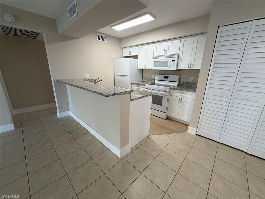 5317 Summerlin Rd 1702 Property Photo 5