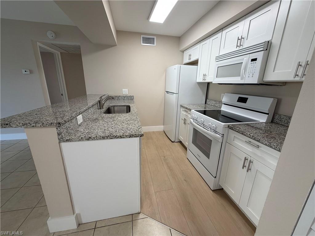 5317 Summerlin Rd 1702 Property Photo 6