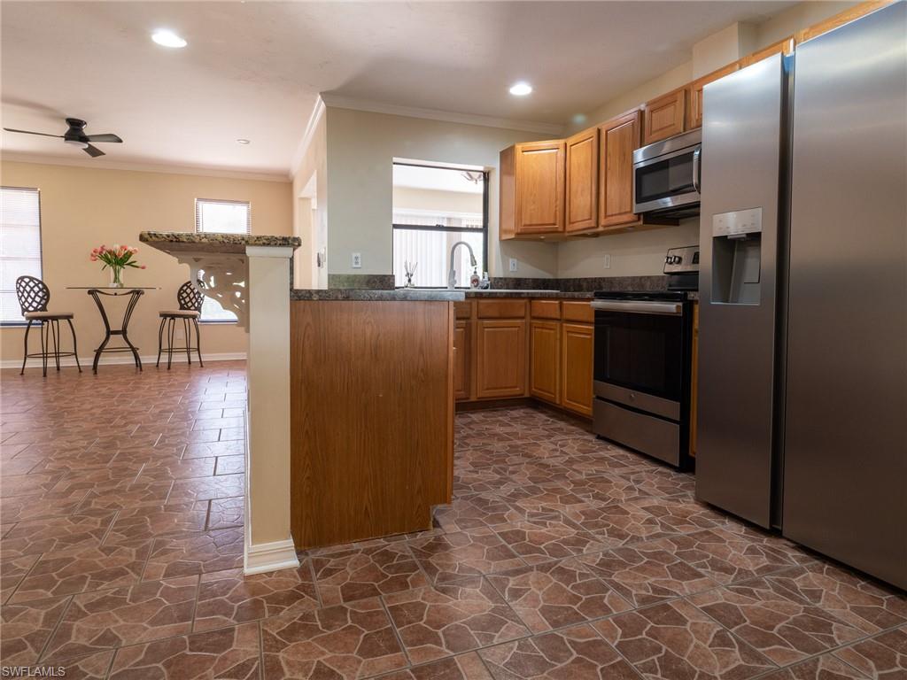 18414 Tulip Rd Property Photo 8