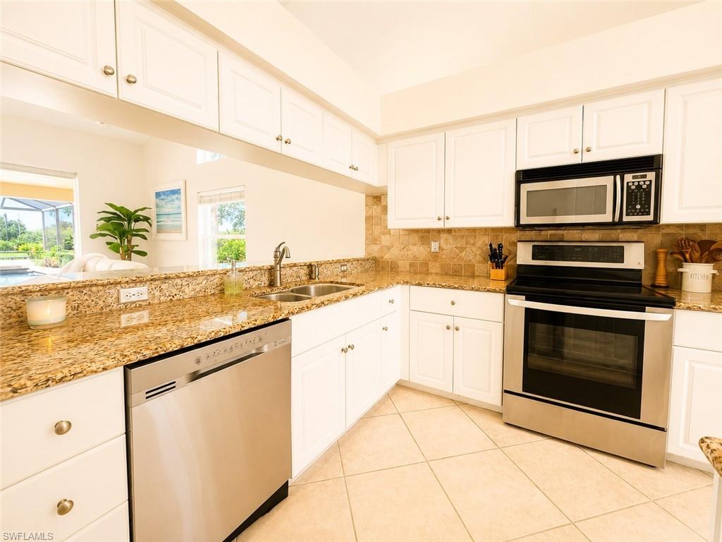25151 Bay Cedar Dr Property Photo 10