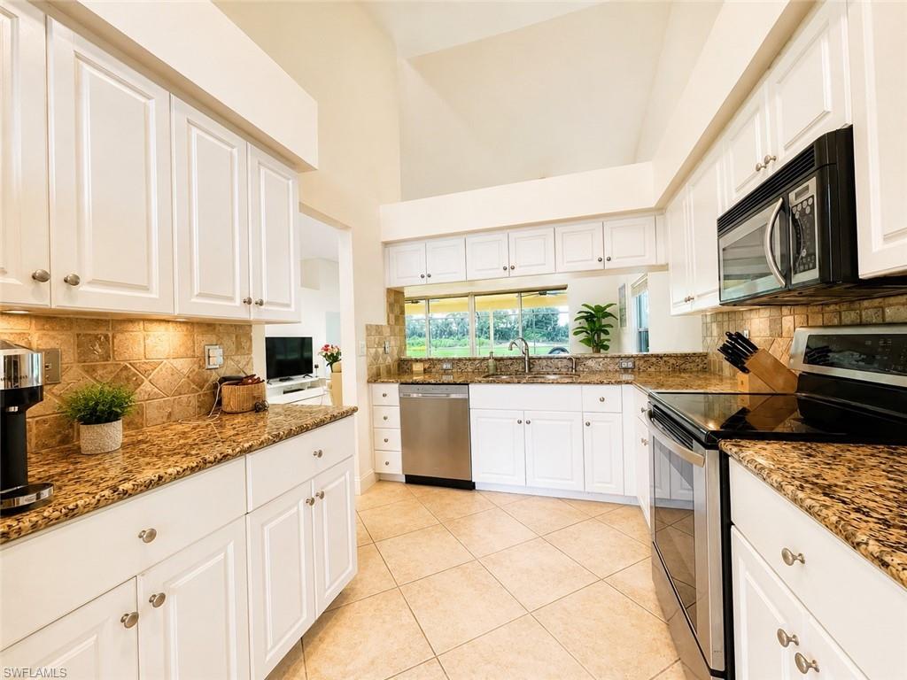 25151 Bay Cedar Dr Property Photo 11