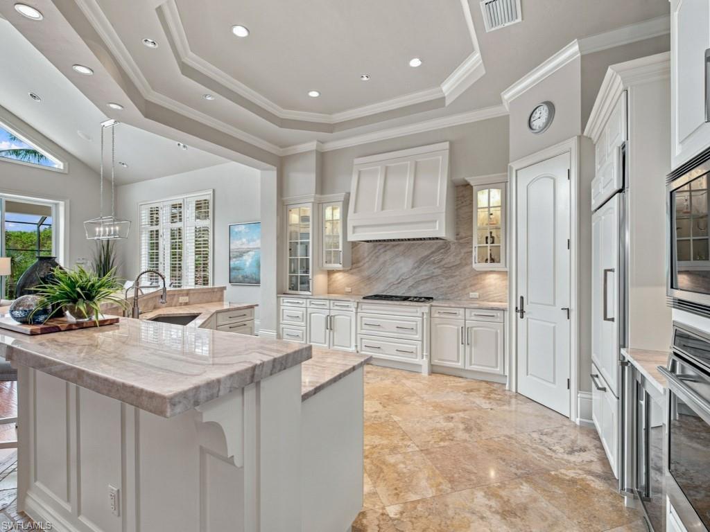 14890 Bellezza Ln Property Photo 6
