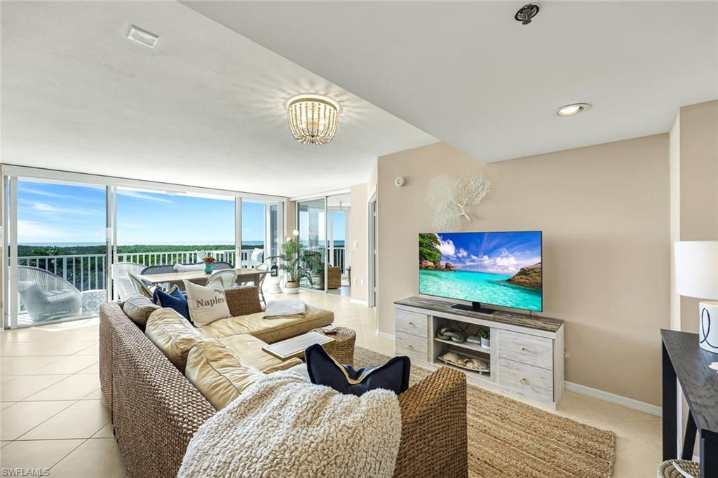 6361 Pelican Bay Blvd 503 Property Photo 7